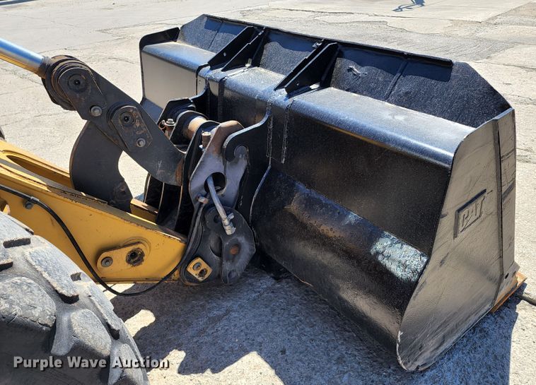 image for item KT9777 2006 Caterpillar 930G  wheel loader