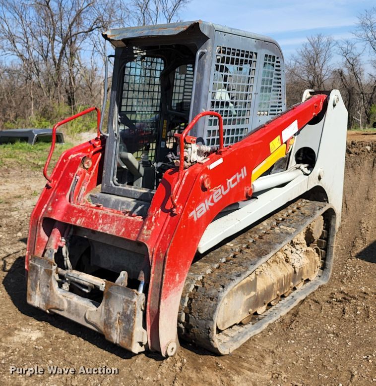 image for item KT9793 2015 Takeuchi TL12  tracked skid steer loader