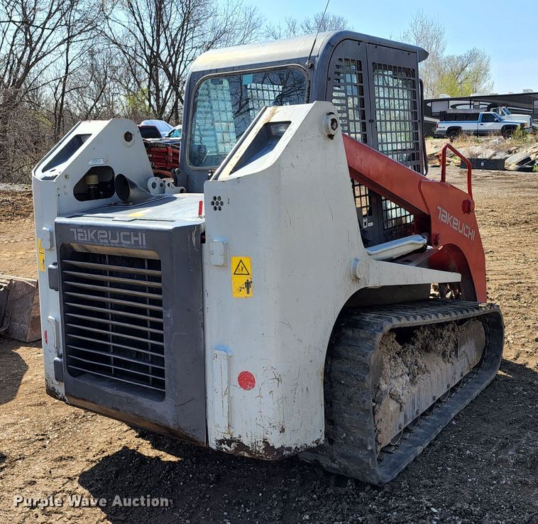 image for item KT9793 2015 Takeuchi TL12  tracked skid steer loader