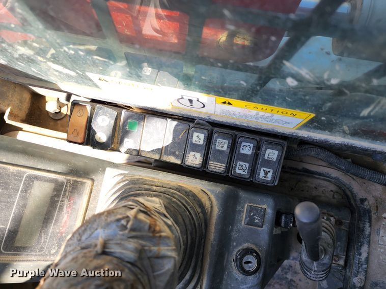 image for item KT9793 2015 Takeuchi TL12  tracked skid steer loader