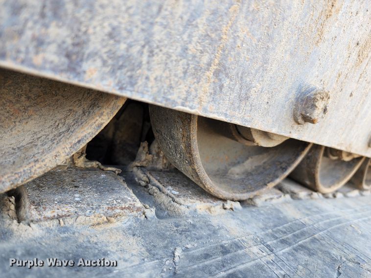 image for item KT9793 2015 Takeuchi TL12  tracked skid steer loader