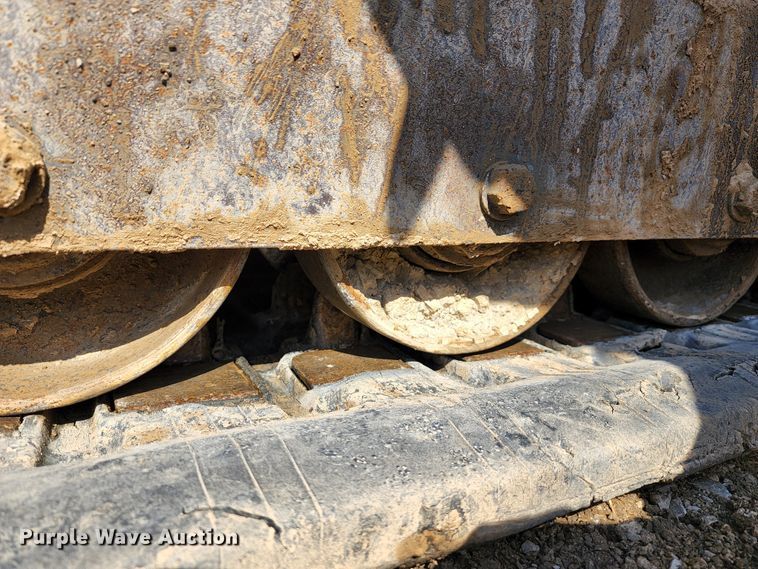 image for item KT9793 2015 Takeuchi TL12  tracked skid steer loader