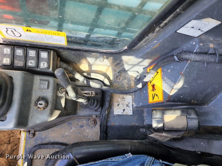 image for item KT9794 2016 Takeuchi TL10  tracked skid steer loader