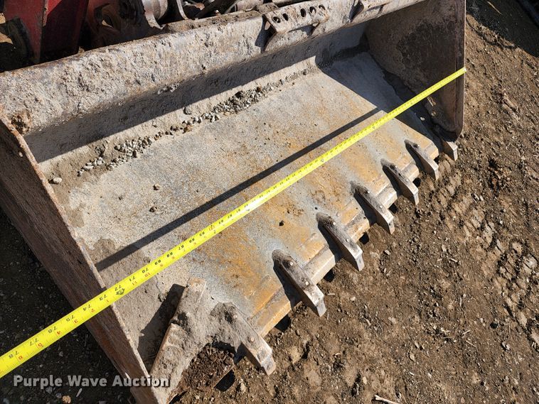 image for item KT9794 2016 Takeuchi TL10  tracked skid steer loader