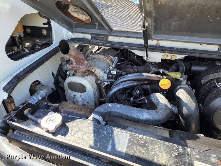 image for item KT9794 2016 Takeuchi TL10  tracked skid steer loader