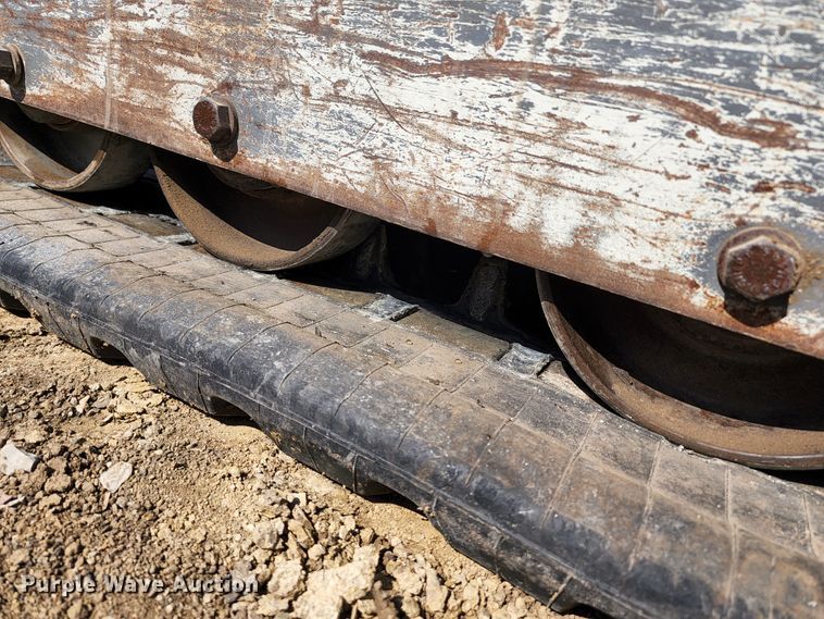 image for item KT9794 2016 Takeuchi TL10  tracked skid steer loader