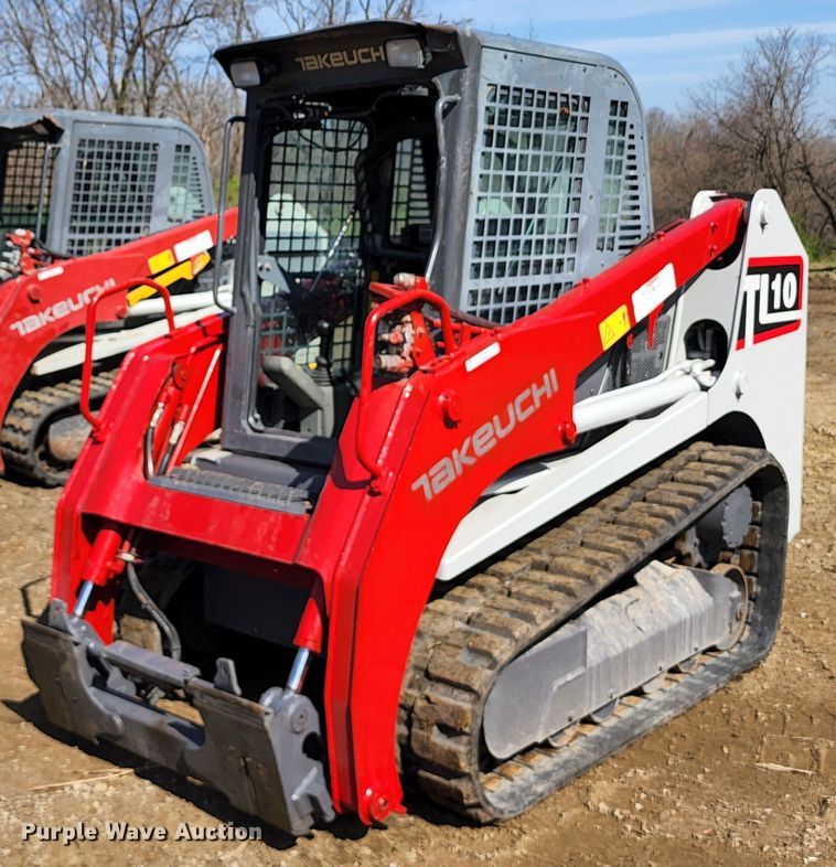image for item KT9796 2016 Takeuchi TL10  tracked skid steer loader
