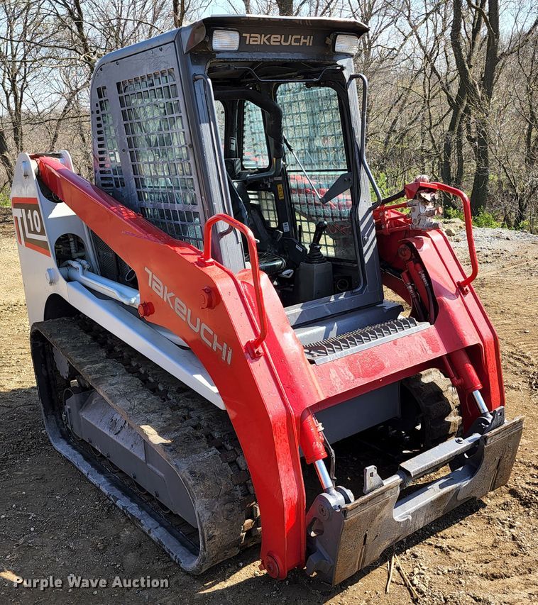 image for item KT9796 2016 Takeuchi TL10  tracked skid steer loader