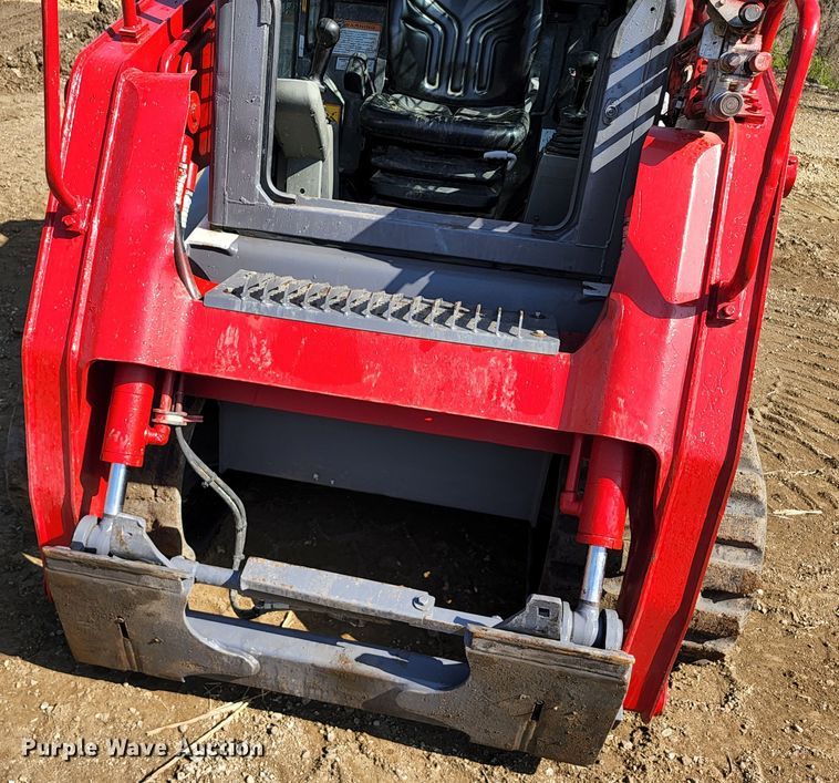 image for item KT9796 2016 Takeuchi TL10  tracked skid steer loader