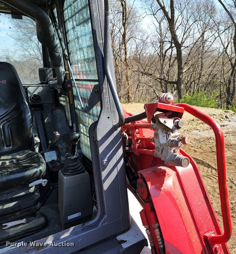 image for item KT9796 2016 Takeuchi TL10  tracked skid steer loader