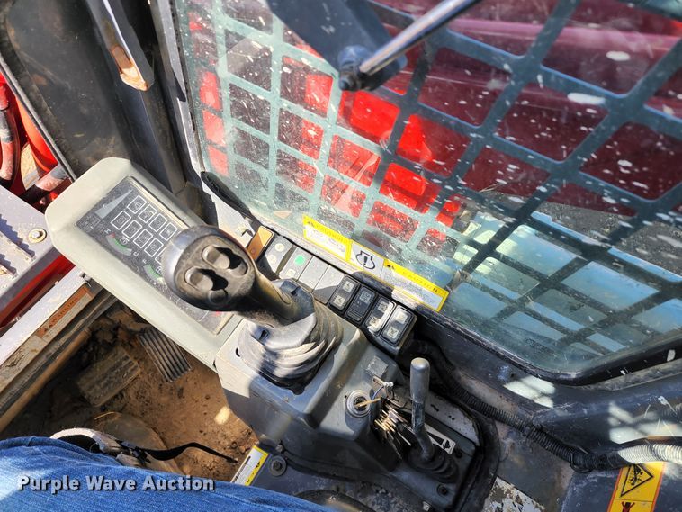 image for item KT9796 2016 Takeuchi TL10  tracked skid steer loader