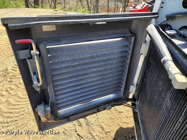 image for item KT9796 2016 Takeuchi TL10  tracked skid steer loader