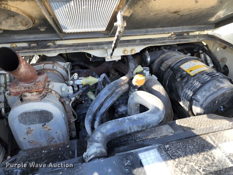 image for item KT9796 2016 Takeuchi TL10  tracked skid steer loader