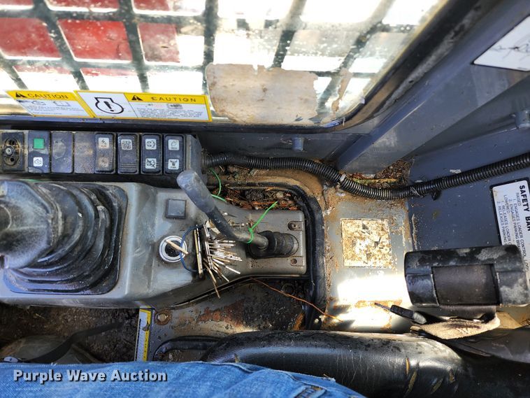 image for item KT9806 2016 Takeuchi TL12  tracked skid steer loader