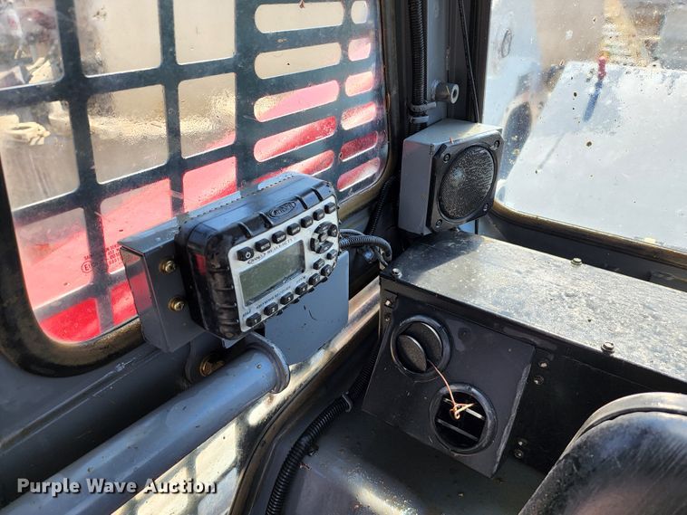 image for item KT9806 2016 Takeuchi TL12  tracked skid steer loader