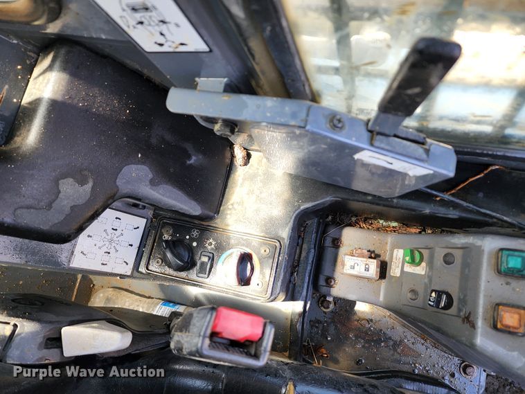 image for item KT9806 2016 Takeuchi TL12  tracked skid steer loader