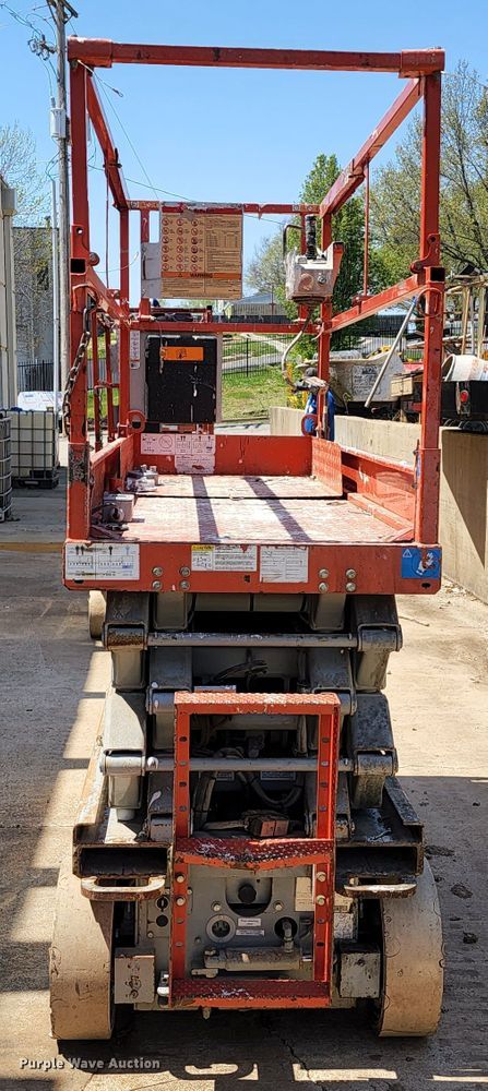 image for item KT9852 Skyjack SJIII 3226  scissor lift