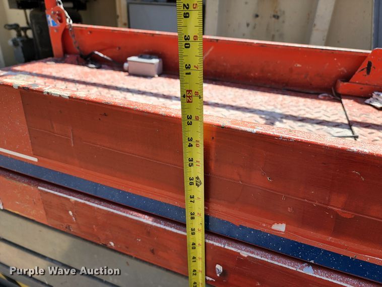 image for item KT9852 Skyjack SJIII 3226  scissor lift