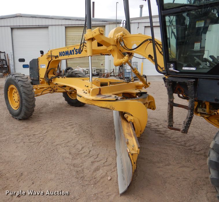 image for item LJ9964 2007 Komatsu GD655-3E0  motor grader