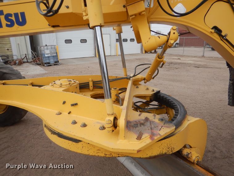 image for item LJ9964 2007 Komatsu GD655-3E0  motor grader