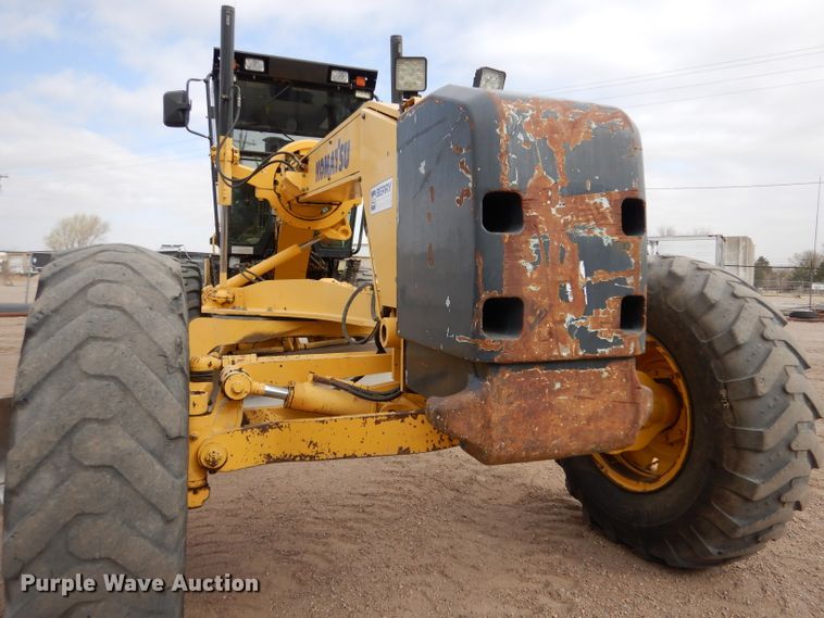 image for item LJ9964 2007 Komatsu GD655-3E0  motor grader