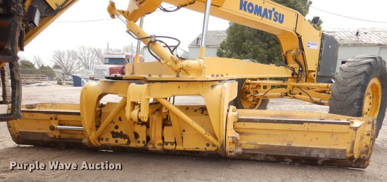 image for item LJ9964 2007 Komatsu GD655-3E0  motor grader