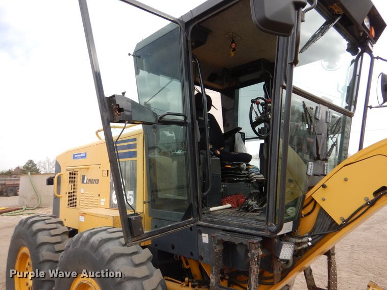 image for item LJ9964 2007 Komatsu GD655-3E0  motor grader