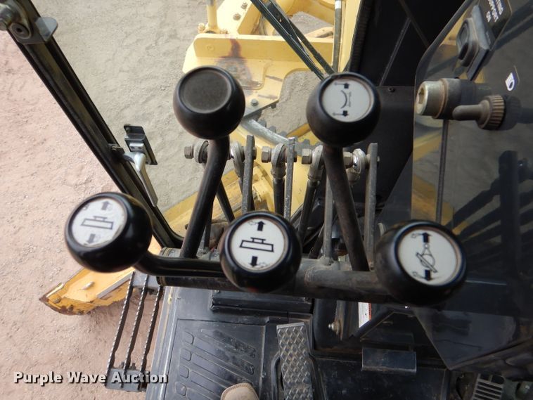 image for item LJ9964 2007 Komatsu GD655-3E0  motor grader