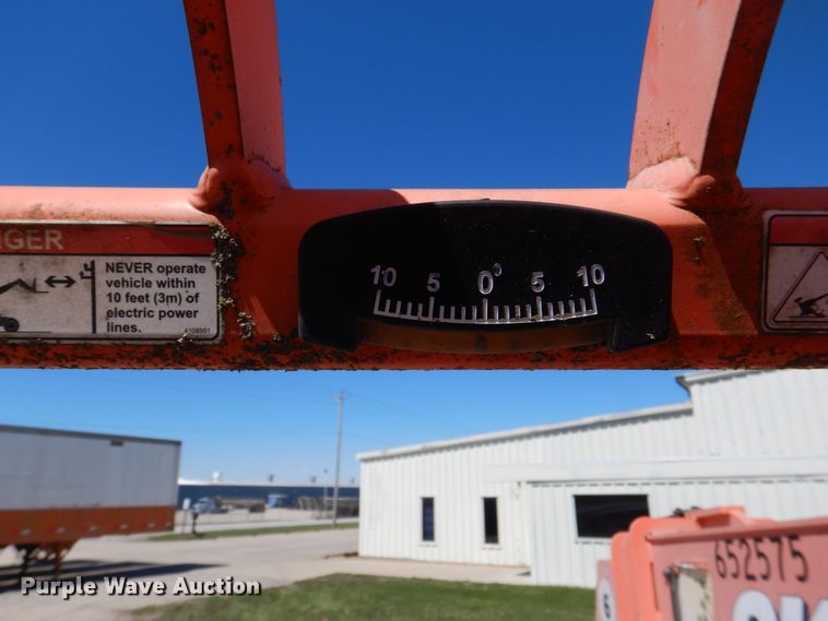 image for item MF9009 2007 JLG Skytrak 6042  telehandler