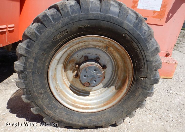 image for item MF9009 2007 JLG Skytrak 6042  telehandler