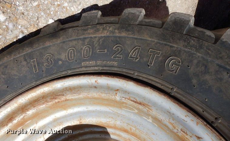 image for item MF9009 2007 JLG Skytrak 6042  telehandler