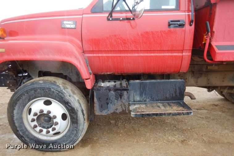 image for item MF9534 1997 GMC C7500  dump truck