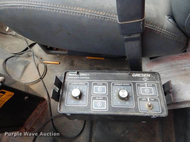 image for item MF9534 1997 GMC C7500  dump truck