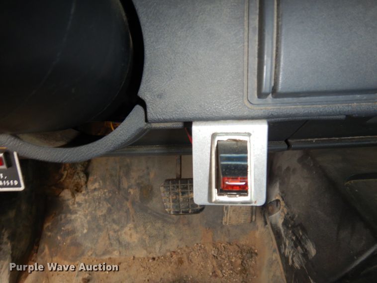 image for item MF9534 1997 GMC C7500  dump truck