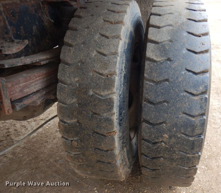 image for item MF9534 1997 GMC C7500  dump truck