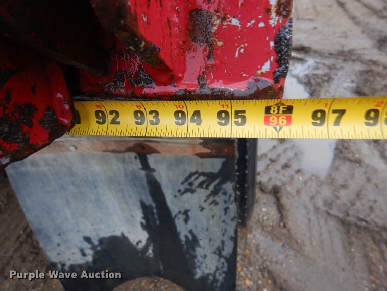 image for item MF9535 2006 Sterling AT9500  dump truck