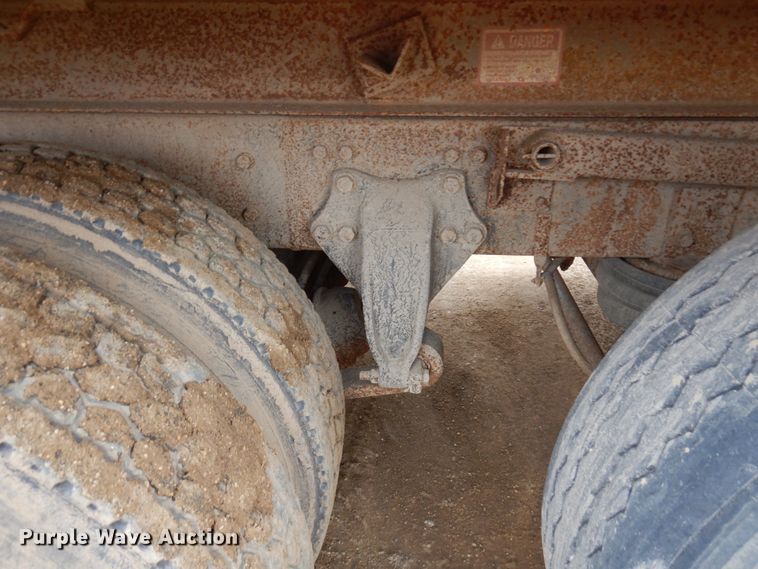 image for item MF9535 2006 Sterling AT9500  dump truck