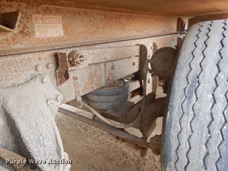 image for item MF9535 2006 Sterling AT9500  dump truck