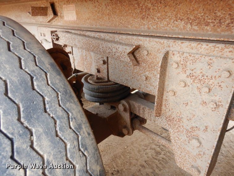 image for item MF9535 2006 Sterling AT9500  dump truck