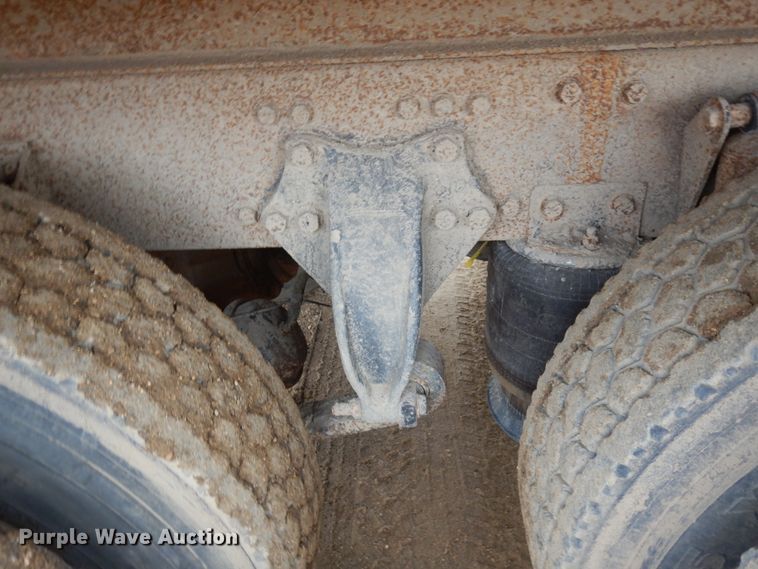 image for item MF9535 2006 Sterling AT9500  dump truck