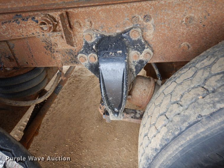 image for item MF9535 2006 Sterling AT9500  dump truck