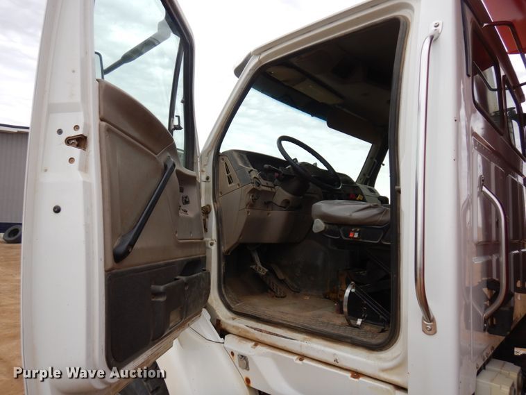 image for item MF9535 2006 Sterling AT9500  dump truck