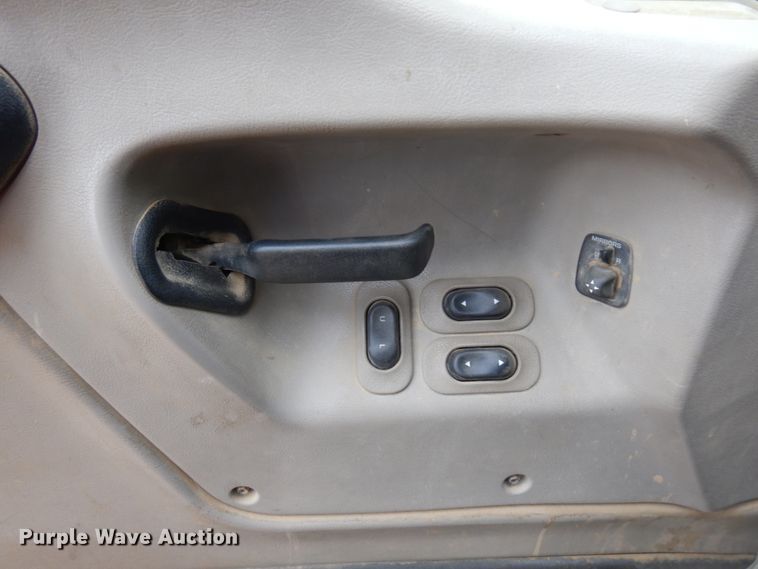 image for item MF9535 2006 Sterling AT9500  dump truck