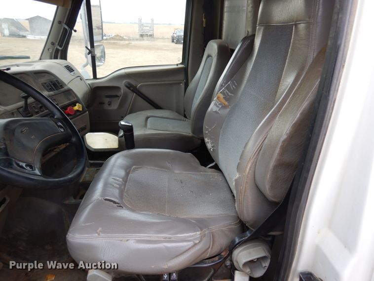 image for item MF9535 2006 Sterling AT9500  dump truck