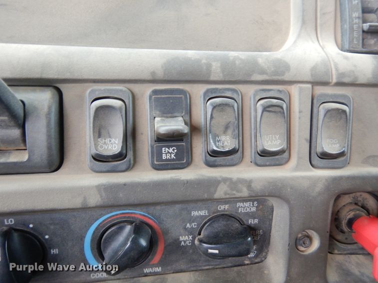 image for item MF9535 2006 Sterling AT9500  dump truck