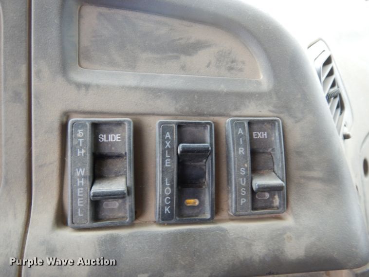 image for item MF9535 2006 Sterling AT9500  dump truck