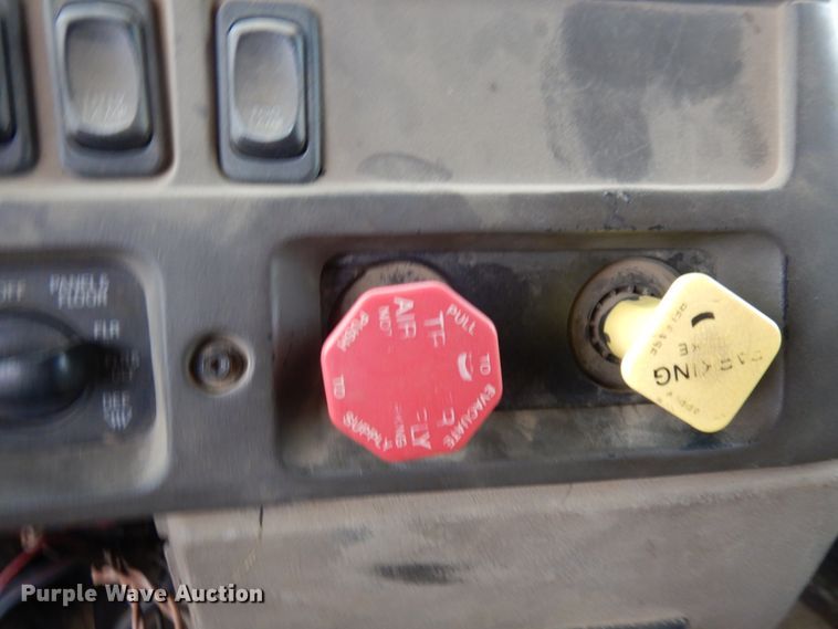 image for item MF9535 2006 Sterling AT9500  dump truck