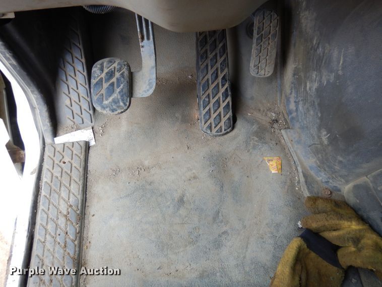 image for item MF9535 2006 Sterling AT9500  dump truck