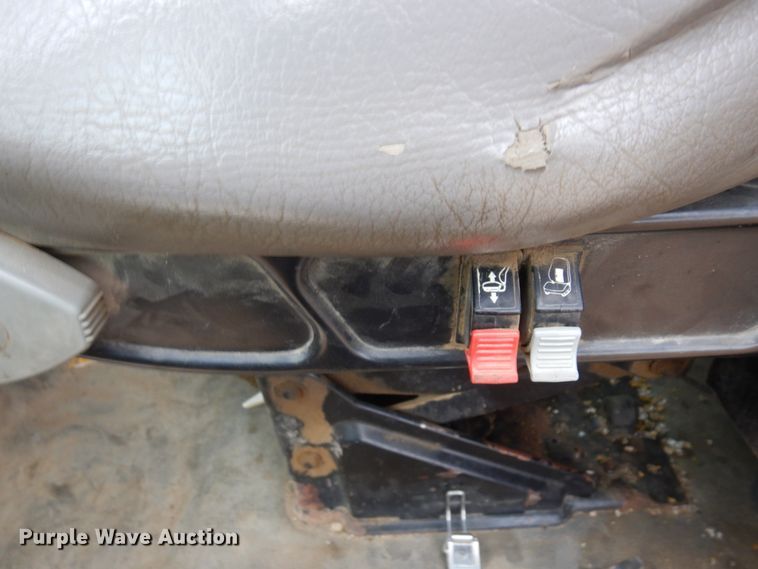 image for item MF9535 2006 Sterling AT9500  dump truck