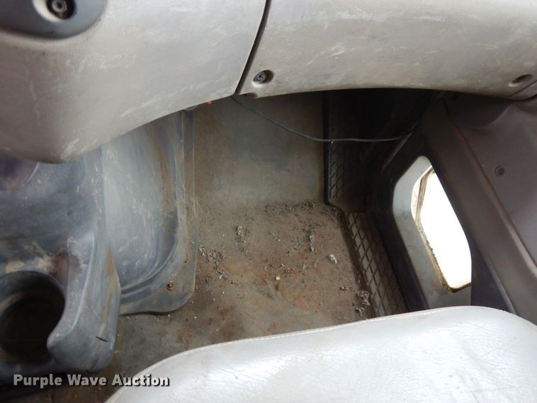 image for item MF9535 2006 Sterling AT9500  dump truck